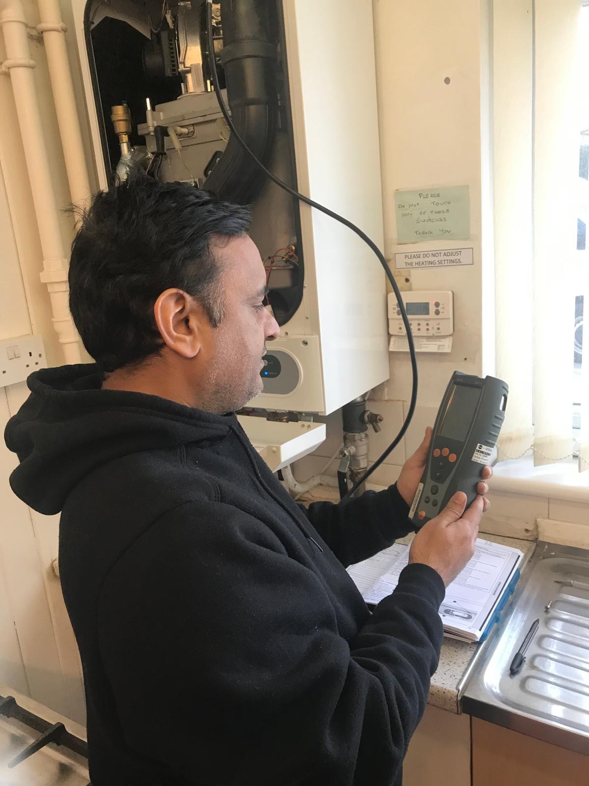Boiler combustion analyser test and safety readings
